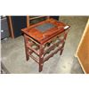Image 2 : SMALL WINE TABLE