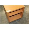 Image 3 : MAPLE OFFICE SHELF ON WHEELS