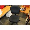 Image 1 : BLACK ROLLING OFFICE CHAIR
