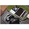 Image 1 : FENDER MINI TONE MASTER BINOCULARS AND MAC MOUSE