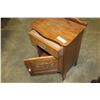 Image 3 : REFINISHED CANADIAN OAK NIGHTSTAND