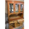 Image 2 : OAK BUFFET AND HUTCH
