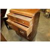 Image 3 : VINTAGE 4 DRAWER WATERFALL HIGHBOY DRESSER