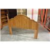 Image 2 : PAIR OF OAK NIGHTSTANDS