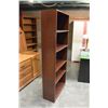 Image 2 : SIX FOOT BOOKSHELF