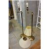 Image 2 : 2 MODERN ADJUSTABLE BRDIGE FLOOR LAMPS WITH SHADES