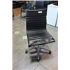 Image 1 : ROLLING GAS LIFT OFFICE CHAIR