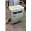 Image 1 : PORTABLE AIR CONDITIONER