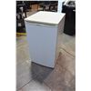 Image 1 : WHITE GOLDSTAR BAR FRIDGE