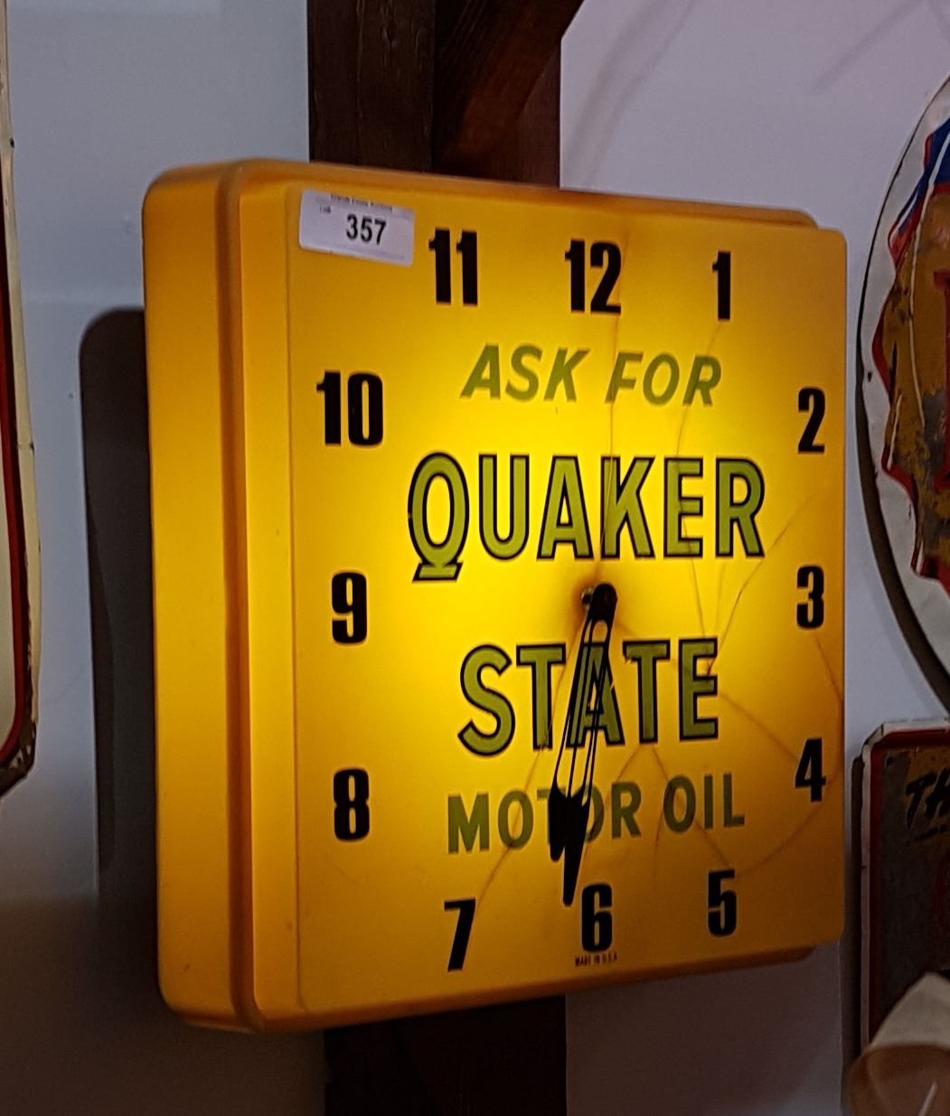 QUAKER STATE MOTOR OIL CLOCK