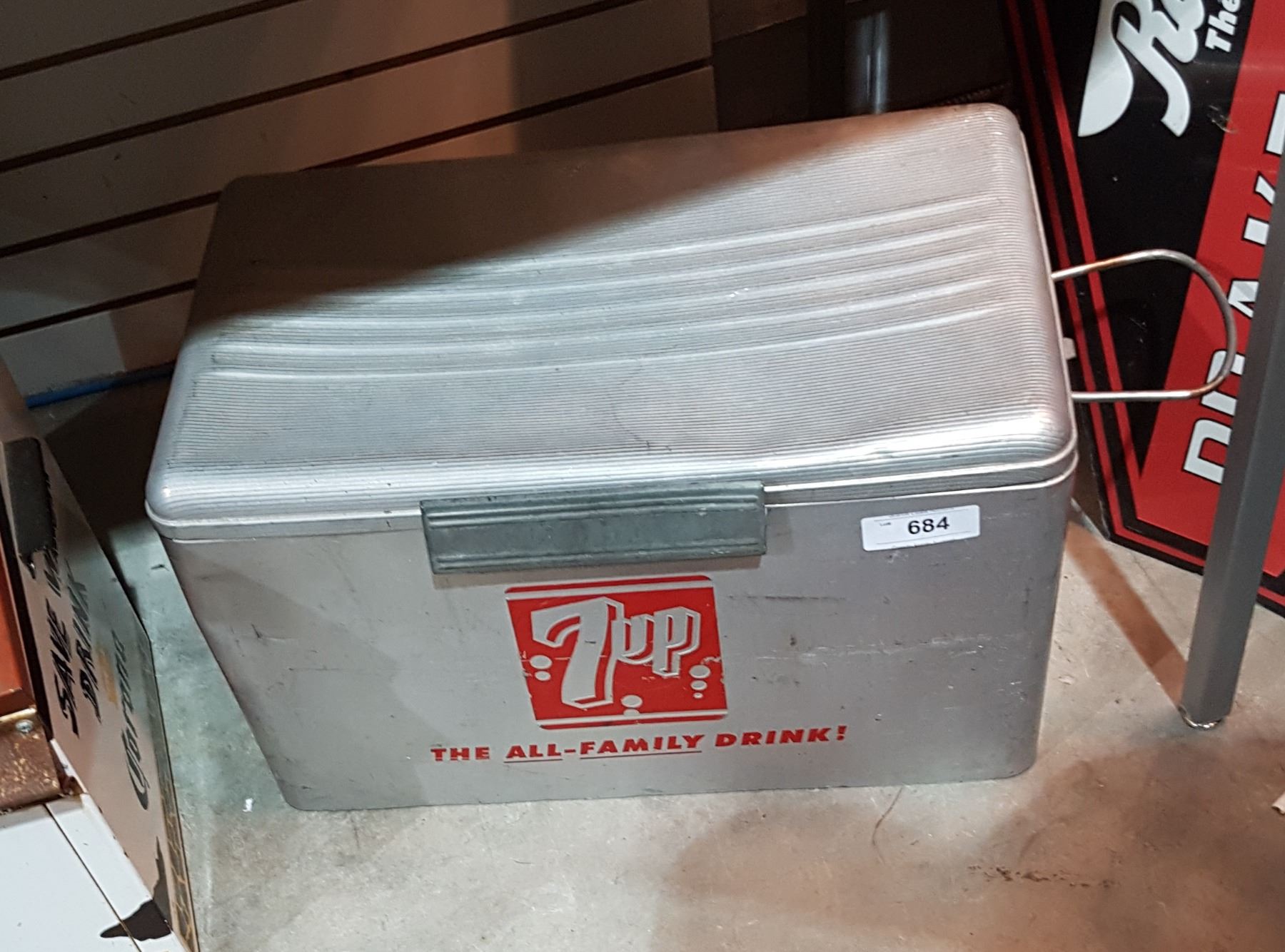 VINTAGE 7UP COOLER