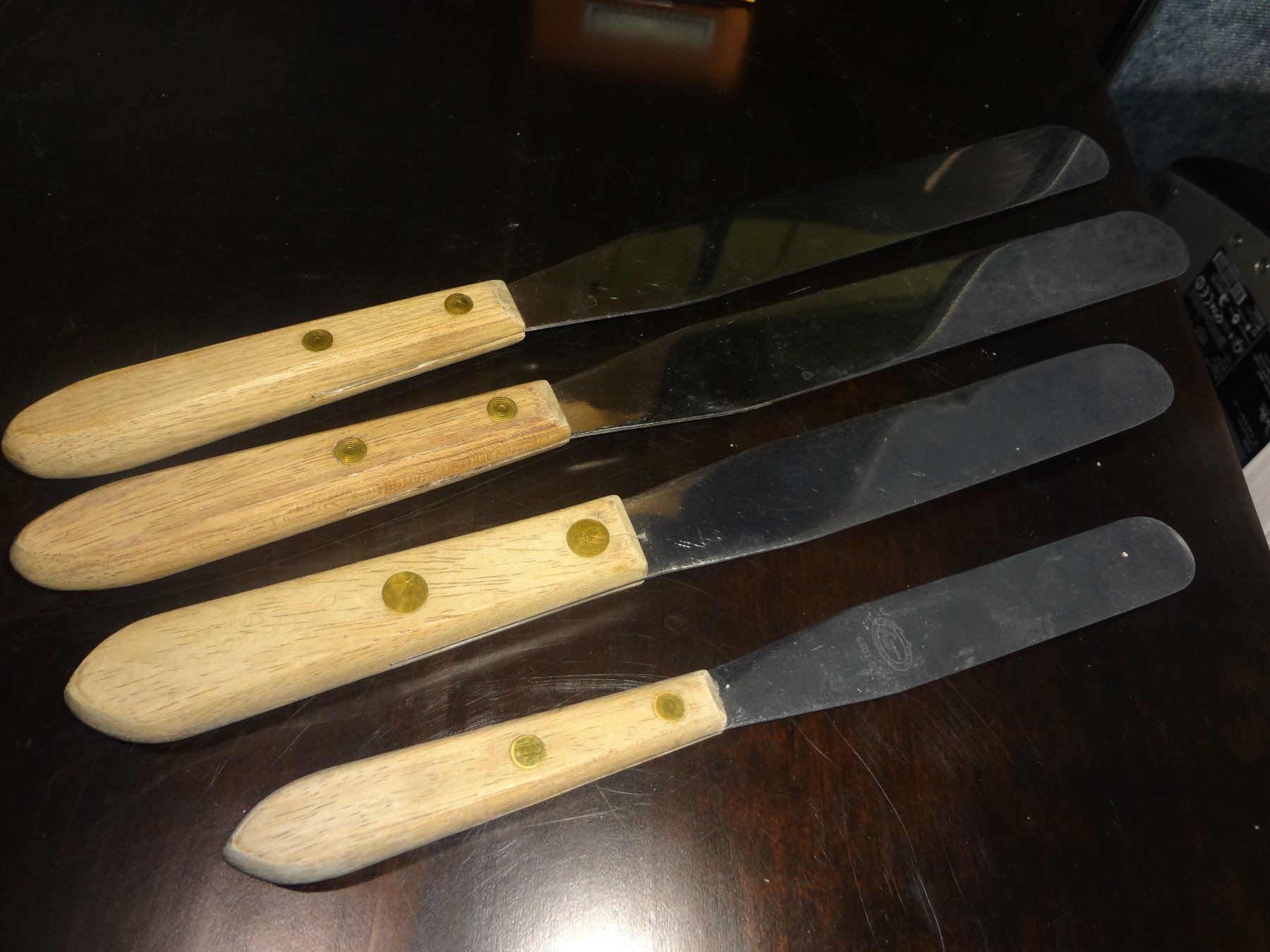 4 Bakers Knives