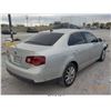 Image 4 : 2010 - VOLKSWAGEN JETTA