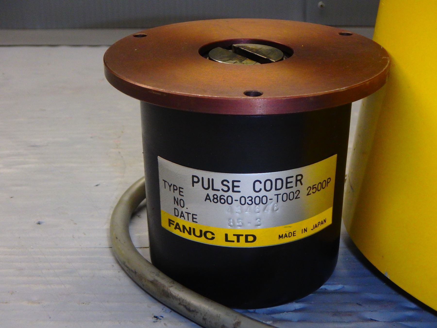 FANUC A860-0300-T002 2500P PULSE CODER WITH DC MOTOR CAP - BTM Industrial