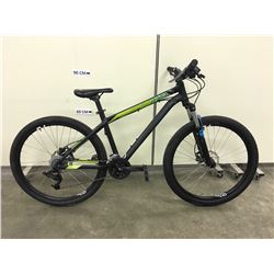 BLACK SPECIALIZED P.STREET TWO FRONT SUSPENSION DIRT JUMPING BIKE WITH FRONT AND REAR HYDRAULIC