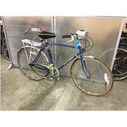 BLUE FREE SPIRIT ROAD BIKE