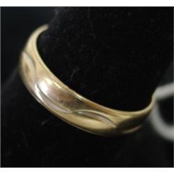 MEN'S 14K GOLD WEDDING BAND