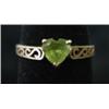 Image 2 : LADIES' 10K PERIDOT RING
