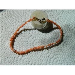 NECKLACE - CHOKER - CORAL