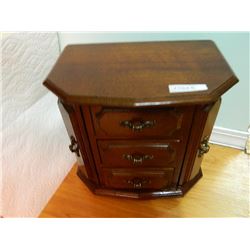 MAHOAGANY JEWELRY BOX - 3 DRAWER - 2 DOOR