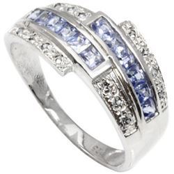 **** FEATURE ITEM **** RING - 0.85 CARAT TW (14 PCS) GENUINE EMERALD & GENUINE DIAMOND IN PLATINUM O