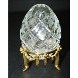 FABERG+ ETCHED GLASS EGG WITH STAND