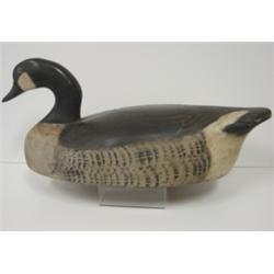 WILDFOWLER FACTORY CANDIAN GOOSE DECOY