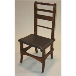 OAK ONONDAGA NOVELTY CO. FOLDING CHAIR