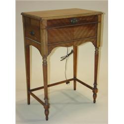 MAHOGANY LIFT-TOP DRESSING STAND