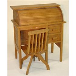 OAK CHILD'S ROLL-TOP DESK & CHAIR