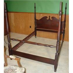 MAHOGANY PENCIL POST BED