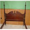 Image 2 : MAHOGANY PENCIL POST BED