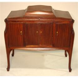 MAHOGANY VICTOR VICTROLA