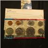 Image 1 : 1975 & 1981 U.S. Mint Sets in original cellophane and envelopes.