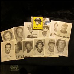 Envelope containing 15 different Pittsburgh Pirates plus Stickers.