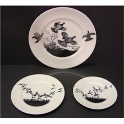24 PC. LYNN BOGUE HUNT PLATE SET