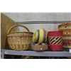 Image 2 : SHELF LOT OF WICKER BASKETS