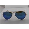 Image 2 : RAY-BAN SUNGLASSES WITH CASE