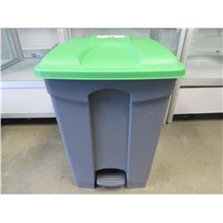 GREY & GREEN LID PLASTIC STEP CAN