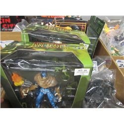 2 LEGACY OF KAIN SOUL RAVER FIGURES/QUAKE 2 ACTION FIGURE/WARLANDS FIGURE/FORBIDDEN PLANET ROBBY