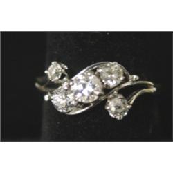 LADIES 14 KT. WHITE GOLD DIAMOND RING