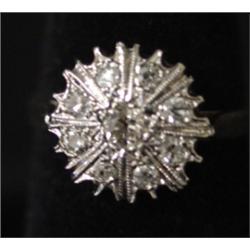 LADIES 14 KT. WHITE GOLD DIAMOND RING