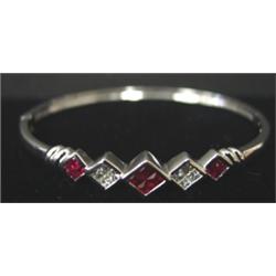 14 KT. YELLOW GOLD RUBY & DIAMOND BRACELET