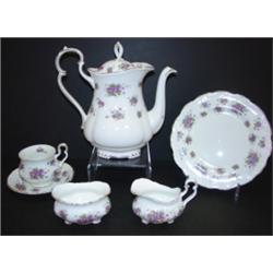 35 PC. ROYAL ALBERT 'VIOLETTA' CHINA LUNCHEON SET