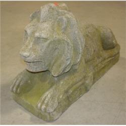 CONCRETE LION YARD ORNAMENT