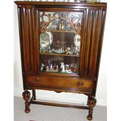 BERKEY & GAY CHINA CLOSET