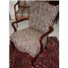 Image 1 : QUEEN ANNE STYLE UPHOLSTERED ARM CHAIR