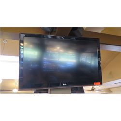 Large Flat Screen LG TV - Model 42LK450-UB