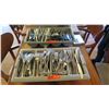 Image 1 : 2 Trays of Forks and Knives