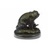 Image 6 : Lion With Cub Bronze Statue on Marble Base
